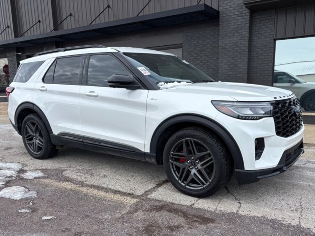 Used 2025 Ford Explorer ST-Line SUV