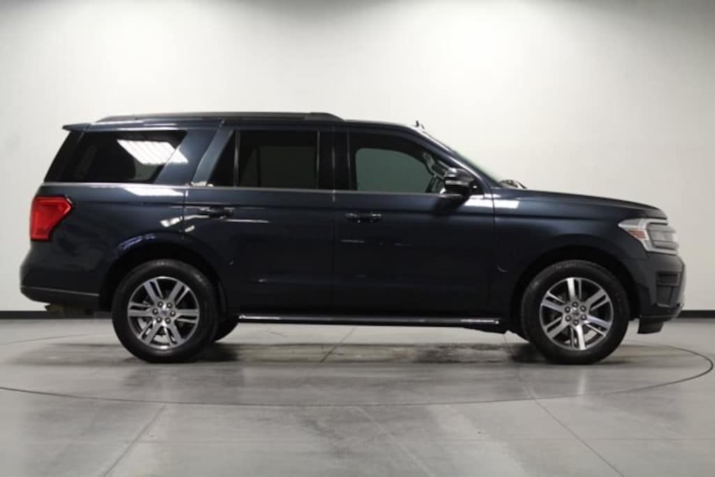 Used 2023 Ford Expedition XLT SUV