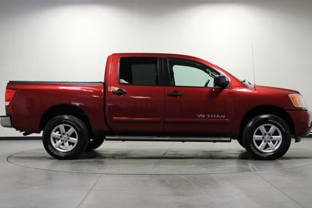 Used 2013 Nissan Titan SV with VIN 1N6AA0ECXDN313647 for sale in Pontiac, IL