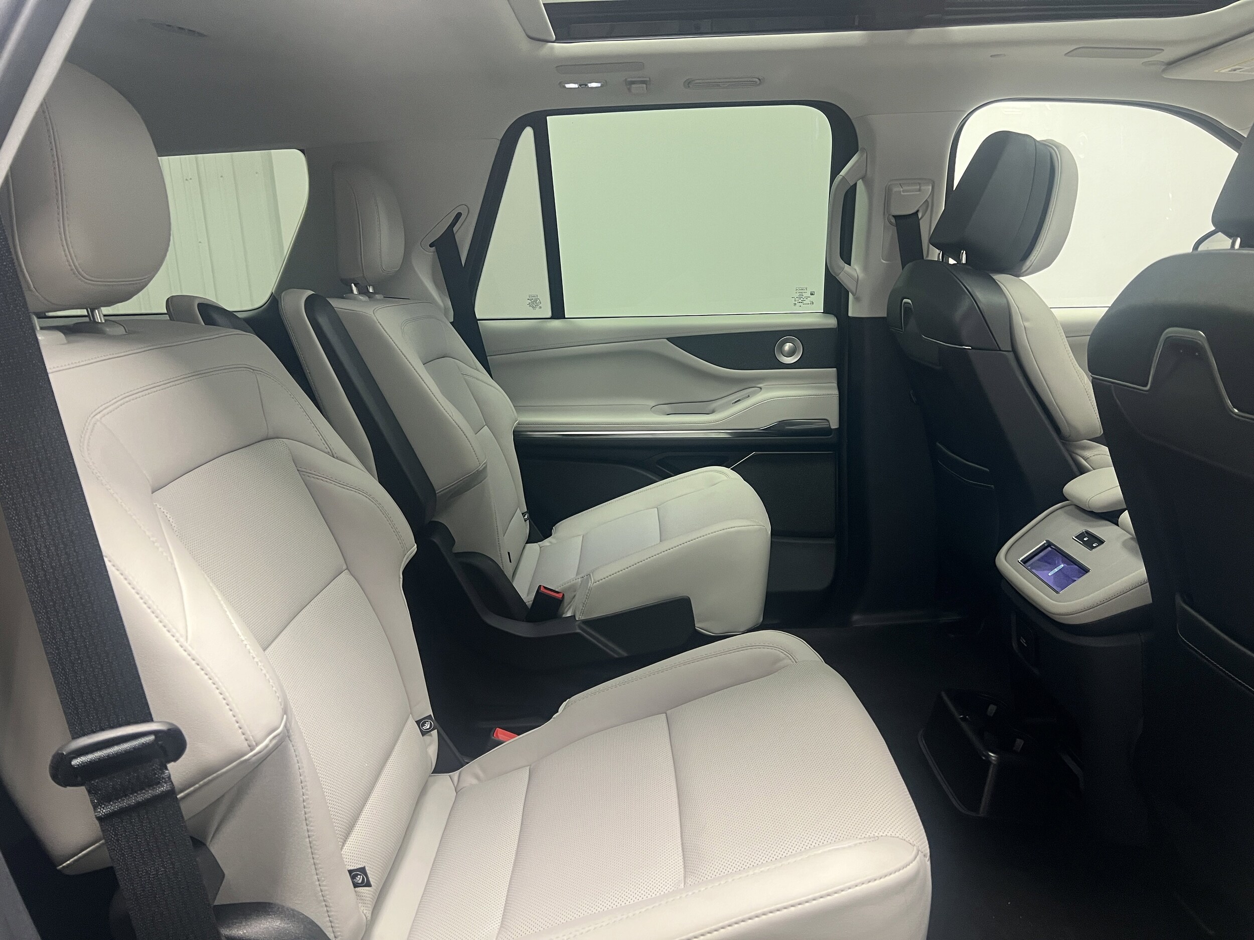 2025 Lincoln Navigator Reserve - Photo 18