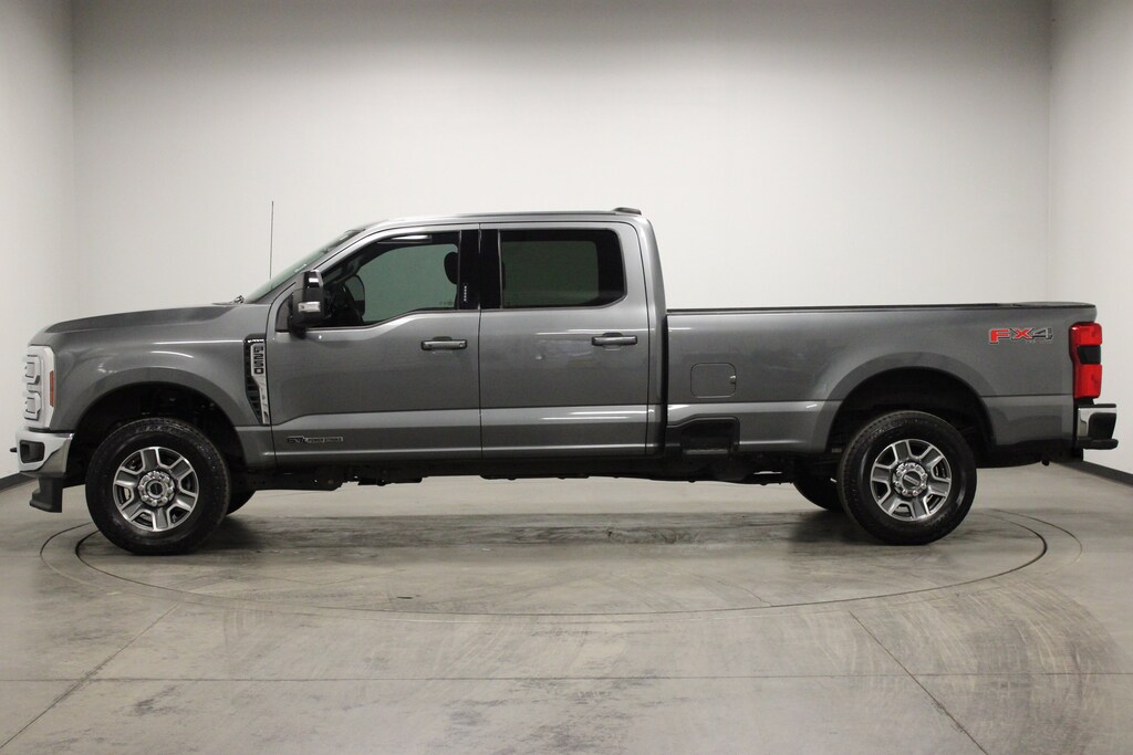 Used 2024 Ford F-250 Lariat Crew Cab Truck