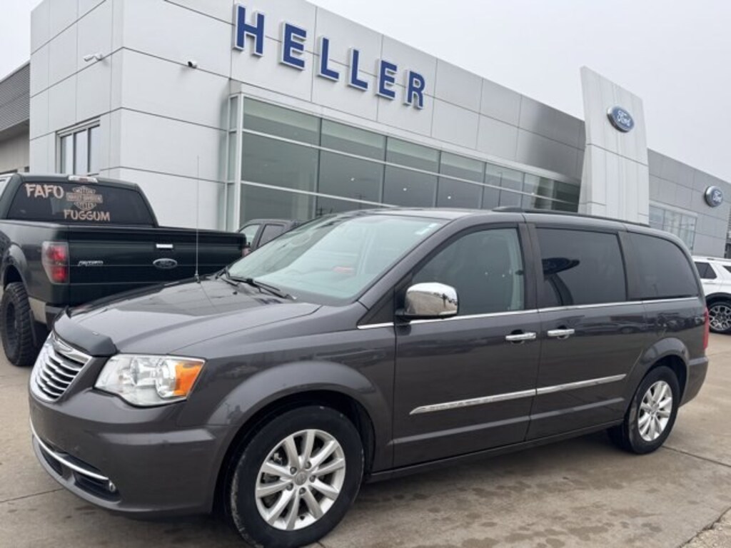 Used 2015 Chrysler Town & Country Limited Platinum Passenger Van