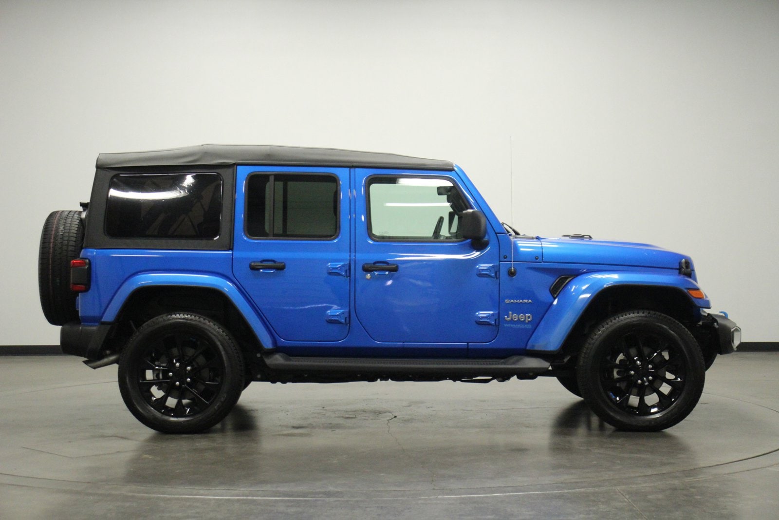 Used 2022 Jeep Wrangler Unlimited Sahara 4XE with VIN 1C4JJXP69NW124552 for sale in Pontiac, IL