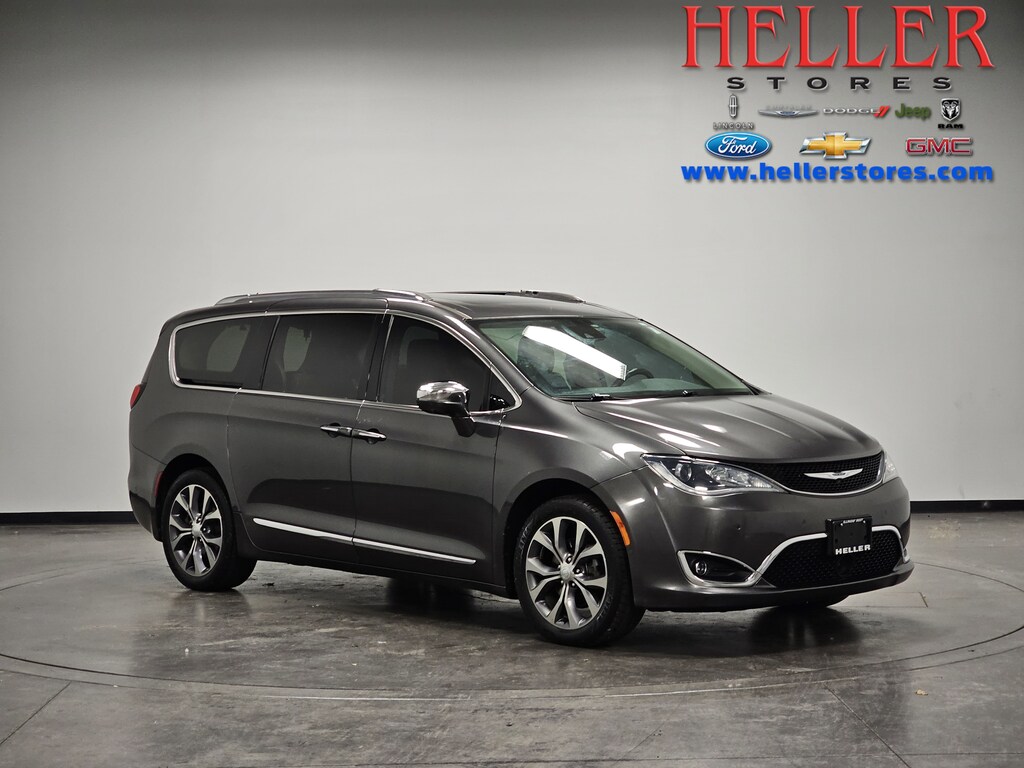 Used 2017 Chrysler Pacifica Limited Passenger Van