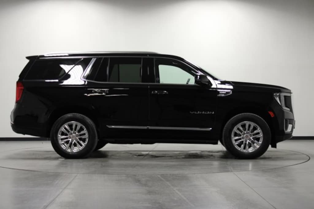 Used 2024 GMC Yukon SLT SUV