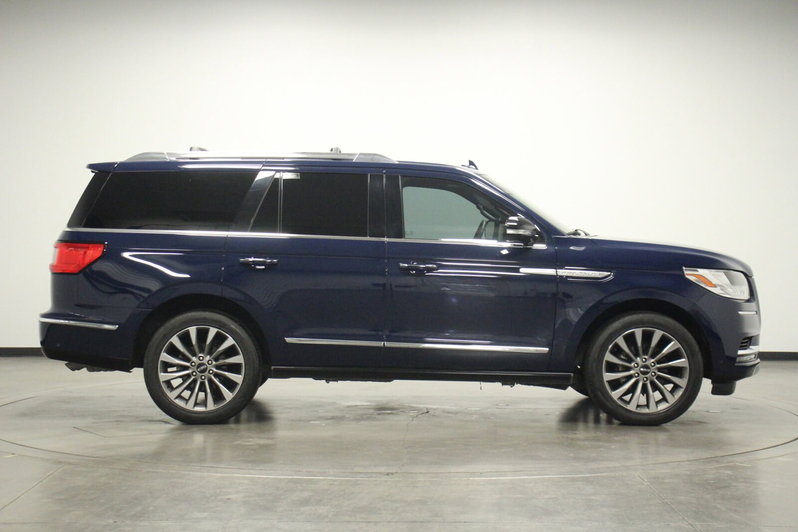 Used 2020 Lincoln Navigator Reserve with VIN 5LMJJ2KT1LEL17659 for sale in Pontiac, IL