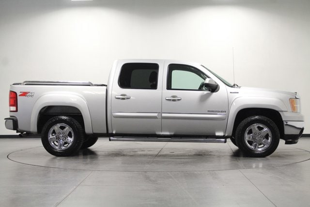 Used 2010 GMC Sierra 1500 SLT with VIN 3GTRKWE38AG124084 for sale in Pontiac, IL