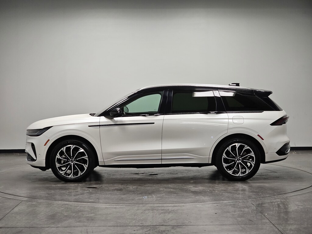 Used 2024 Lincoln Nautilus Reserve SUV