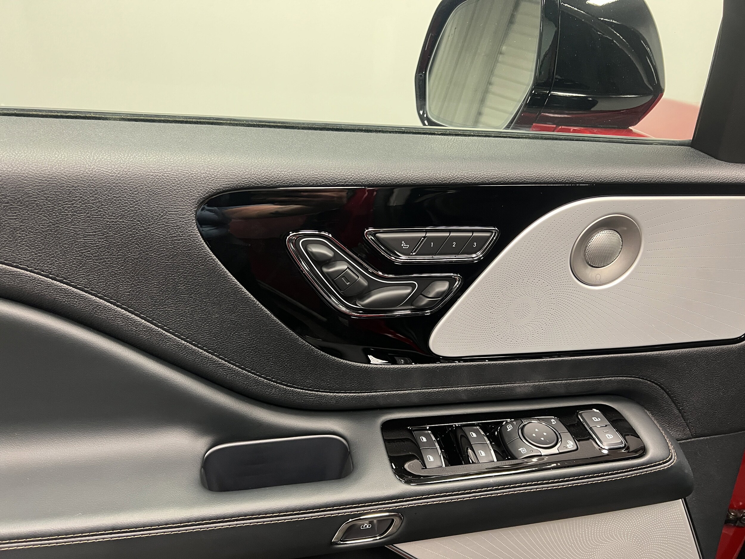 2025 Lincoln Aviator Reserve - Photo 19