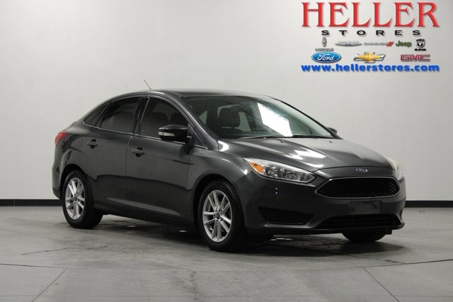 2016 Ford Focus SE's photo