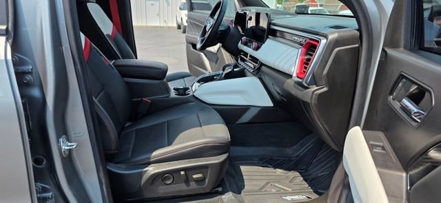 2024 GMC Canyon AT4X - Photo 15