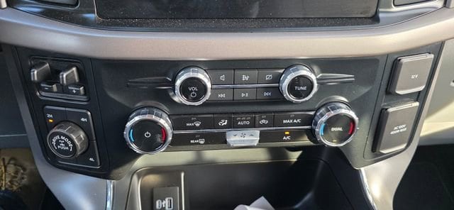 2024 Ford F-150 XLT - Photo 21