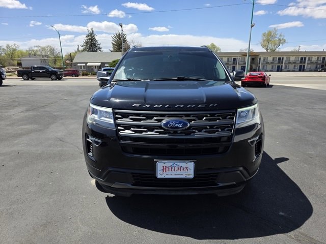 2019 Ford Explorer XLT photo 3