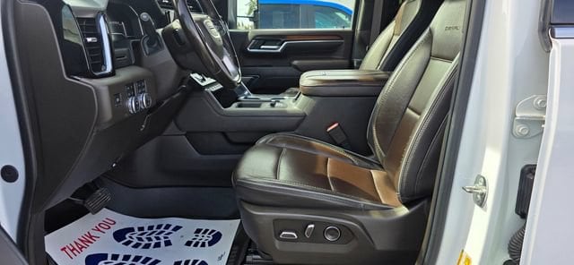 2025 GMC Sierra 3500HD Denali - Photo 9