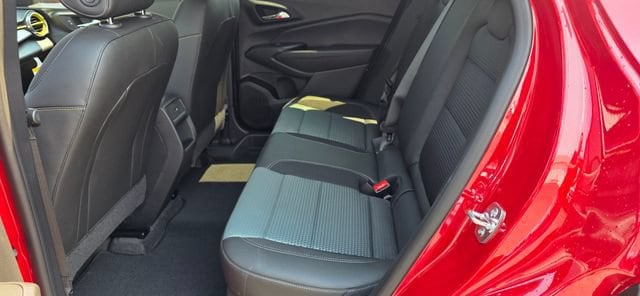 2026 Chevrolet Trax LT - Photo 11