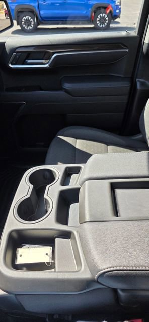2025 Chevrolet Silverado 1500 LT - Photo 22