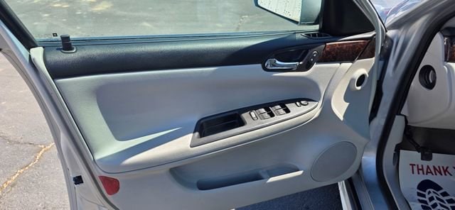 2012 Chevrolet Impala 2FL - Photo 8