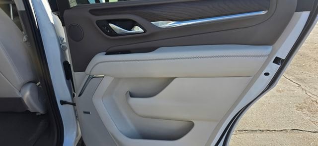2024 GMC Yukon Denali - Photo 16