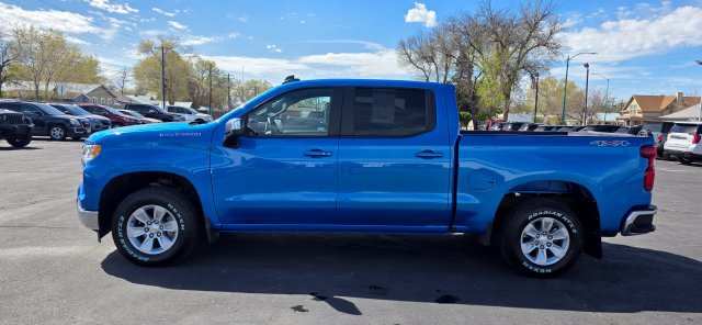 2025 Chevrolet Silverado 1500 LT - Photo 2
