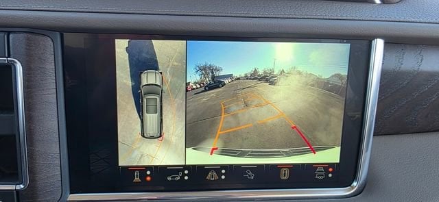 2024 GMC Yukon Denali - Photo 25