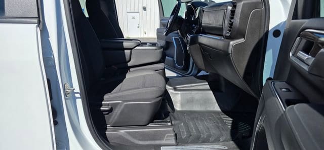 2024 Chevrolet Silverado 3500HD LT - Photo 15