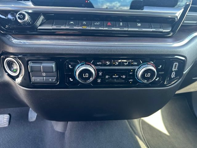 2025 GMC Sierra 1500 SLT - Photo 23