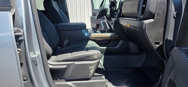 2026 Chevrolet Silverado 3500 HD LT - Photo 16
