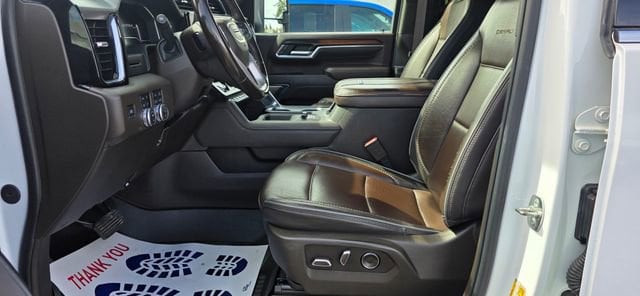 2025 GMC Sierra 3500HD Denali - Photo 9