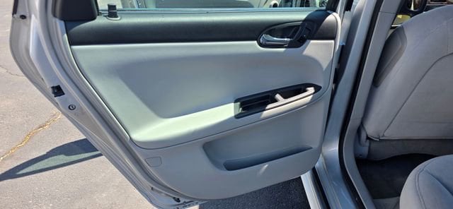 2012 Chevrolet Impala 2FL - Photo 10