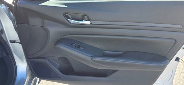 2024 Nissan Altima SV - Photo 14