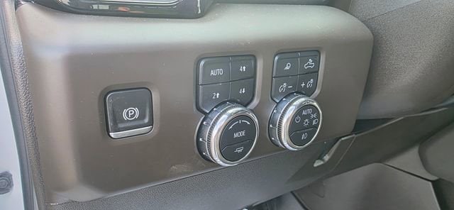 2025 GMC Sierra 3500HD Denali - Photo 17