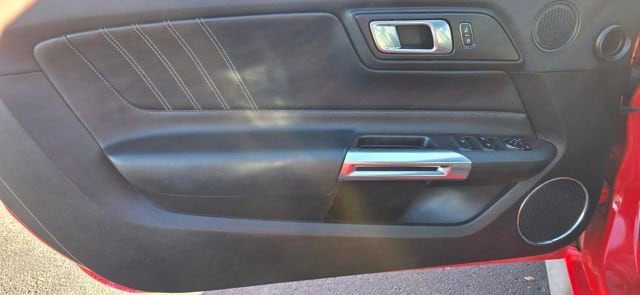 2023 Ford Mustang GT Premium - Photo 9