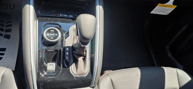 2026 Chevrolet Colorado Z71 - Photo 22