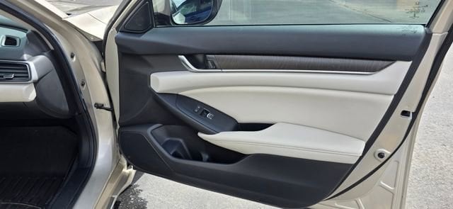 2020 Honda Accord EX - Photo 14