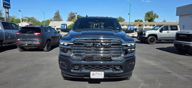 3C6UR5FJ7TG210204