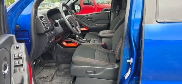 2024 Nissan Frontier PRO-4X - Photo 9
