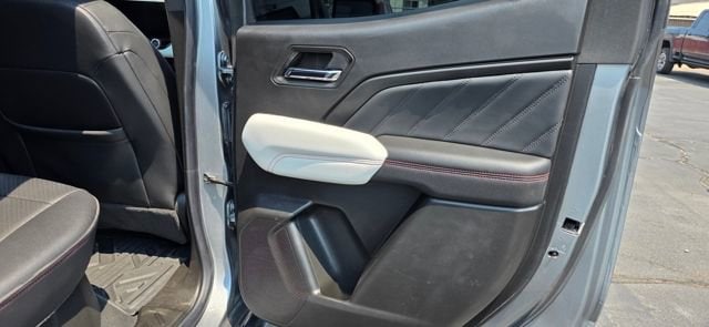 2024 GMC Canyon AT4X - Photo 12