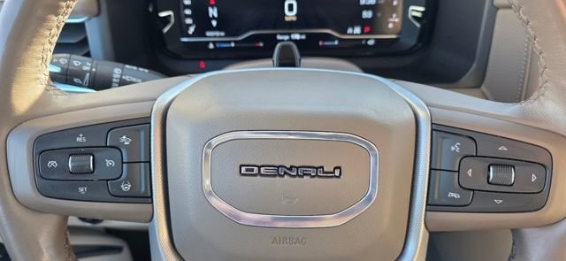 2024 GMC Yukon Denali - Photo 22