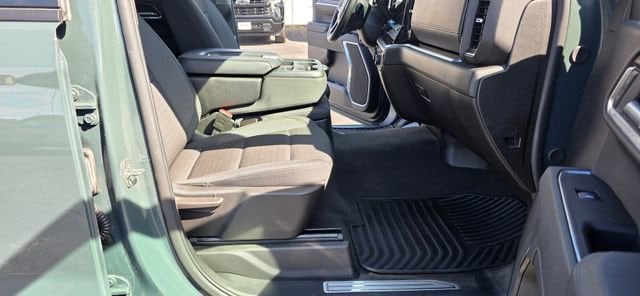 2025 Chevrolet Silverado 1500 LT - Photo 15
