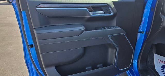 2025 Chevrolet Silverado 1500 LT - Photo 8