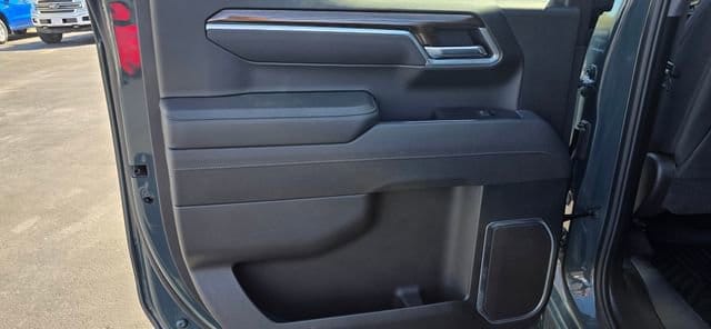2025 Chevrolet Silverado 1500 LT - Photo 10
