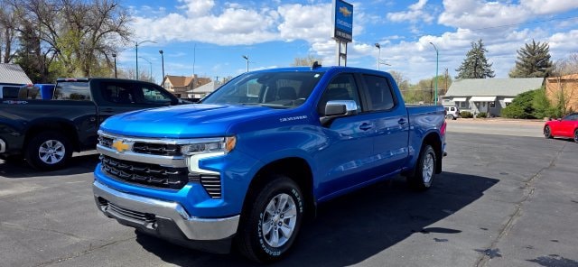 2025 Chevrolet Silverado 1500 LT - Photo 3