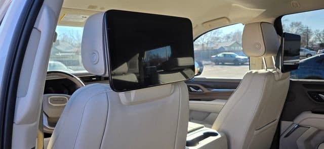 2024 GMC Yukon Denali - Photo 13