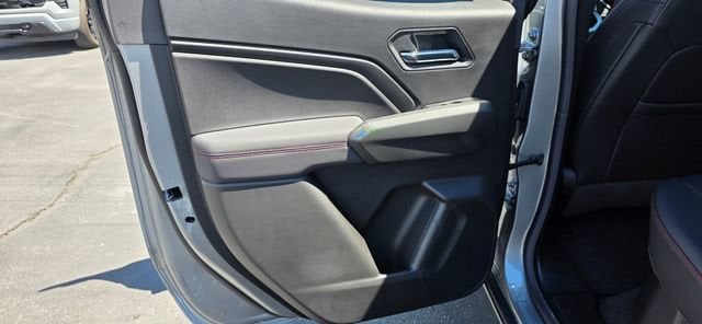 2026 Chevrolet Colorado Z71 - Photo 10