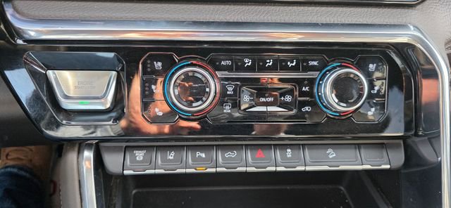 2025 GMC Sierra 3500HD Denali - Photo 22