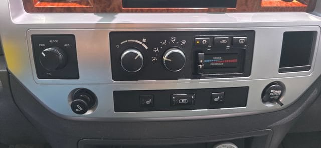 2006 Dodge Ram 3500 Pickup Laramie - Photo 21