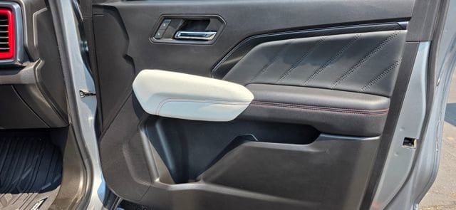 2024 GMC Canyon AT4X - Photo 14