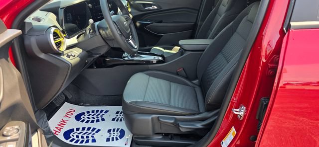 2026 Chevrolet Trax LT - Photo 9