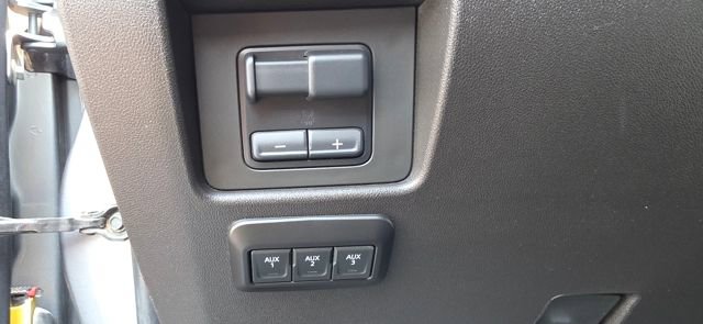 2024 GMC Canyon AT4X - Photo 16