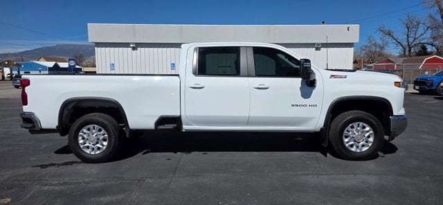 2024 Chevrolet Silverado 3500HD LT - Photo 6